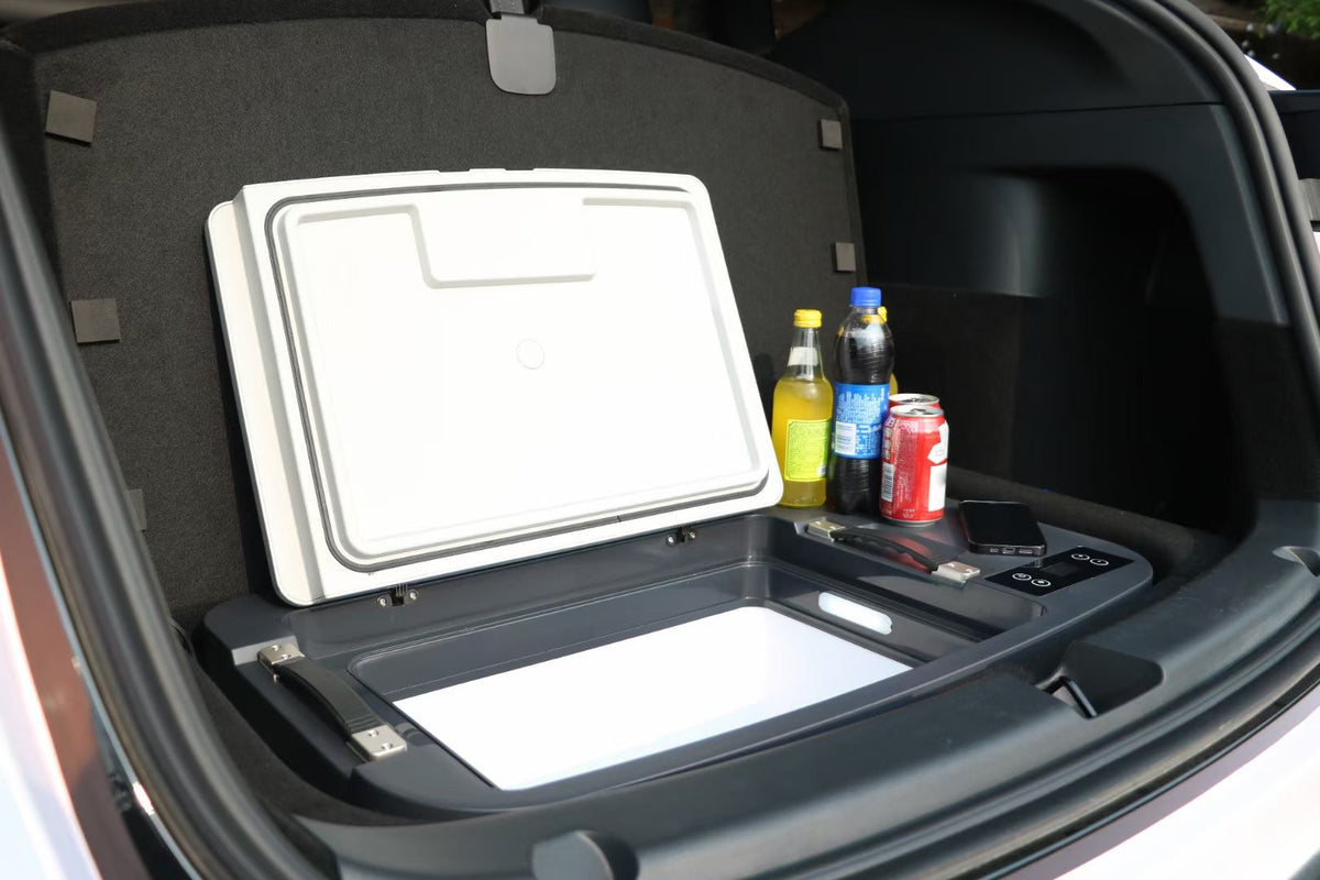 Draagbare Koelbox voor Tesla Model Y Duurzaam, Efficiënt en Robuust 35L Capaciteit MijnTesla