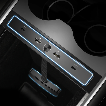 Tesla accessoires: Premium 4-in-1 USB Hub, de perfecte upgrade voor Model 3/Y in Nederland.