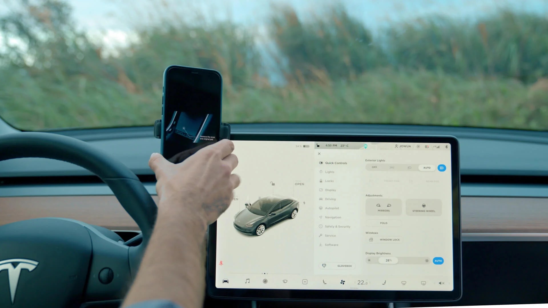 Bestel Uw Baseus Premium Telefoonhouder voor de Tesla Model Y en Tesla Model 3 - Dé Ultieme Auto Bestel Uw Baseus Premium Telefoonhouder voor de Tesla Model Y en Tesla Model 3 - Dé Ultieme Auto