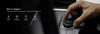 Close-up van de Tesla Model 3/Y SEXY Knob met OLED-display - Hoogwaardig OLED-display toont intuïtieve bediening van meer dan 60 functies.
