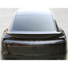 Carbon variant van de Spoiler Model Y Juniper 2025+, los product gefotografeerd. Gemaakt van duurzaam ABS en eenvoudig te monteren zonder boren.