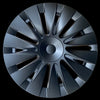 Vooraanzicht van de tesla model y wieldoppen 19 inch Blades gemonteerd op Gemini velgen, met zwarte afwerking voor sportieve uitstraling.