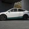 Transparante tesla ppf model y 2025+ Juniper Sidekit die perfect aansluit op het onderste deurpaneel van de Tesla Model Y, met naadloze pasvorm.