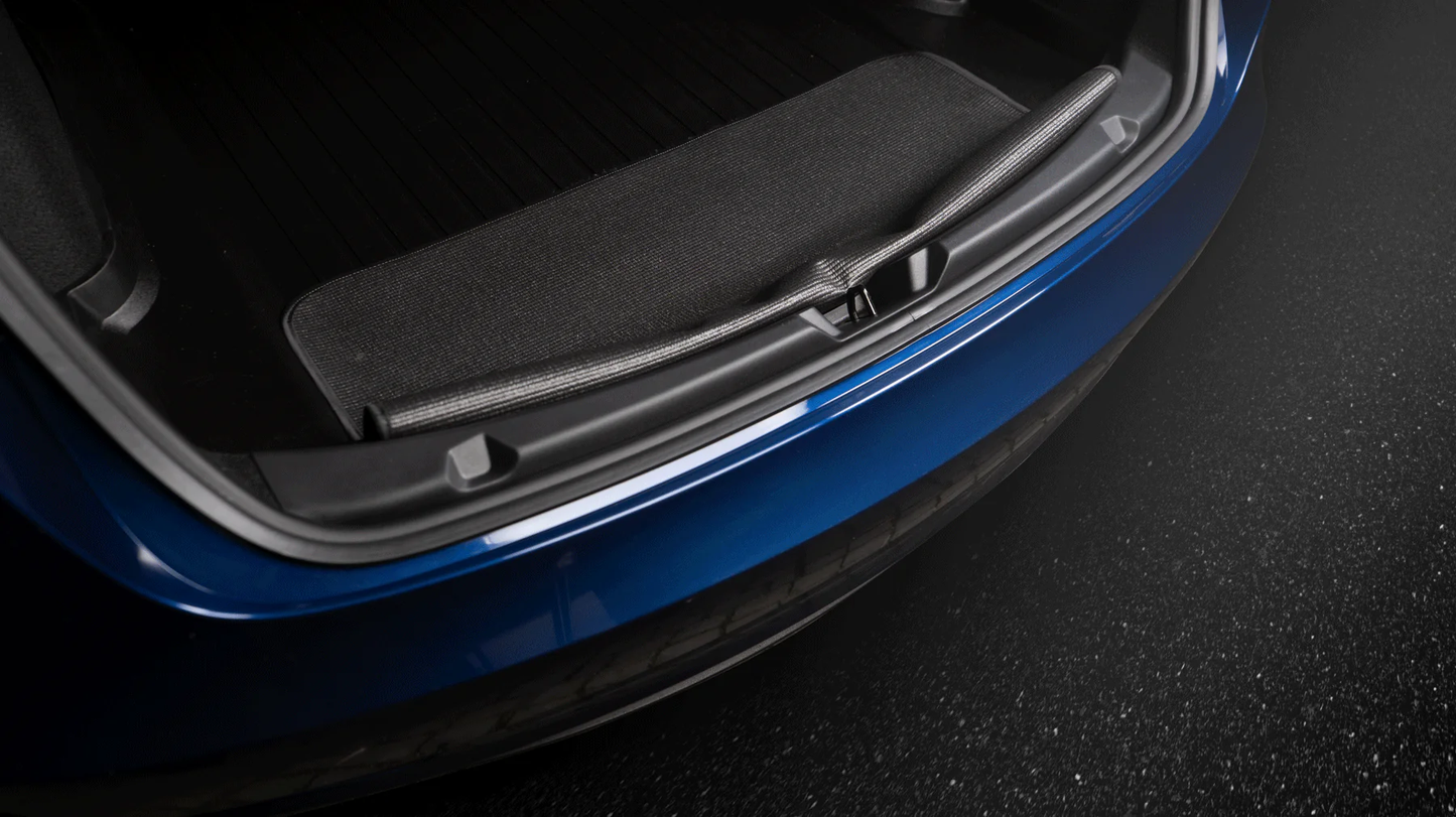 2befair Laadklepbeschermingsmat in kofferruimte van Tesla: duurzaam, antislip, scheurbestendig, eenvoudig te reinigen en geschikt voor diverse voertuigen.